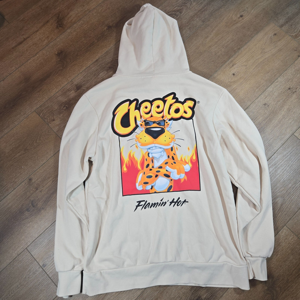 Flamin’ Hot Cheetos Hoodie Men’s Large Beige Pullover Snack Graphic Streetwear